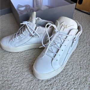 White High-Top Sneakers with Side Zipper